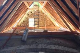 Nové krovy při rekonstrukci střechy