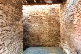 Renovace původních kamenných zdí